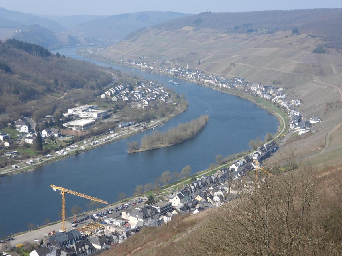 Ferienwohnung "Off Born" Familie Bremm Zell an der Mosel Exterior foto