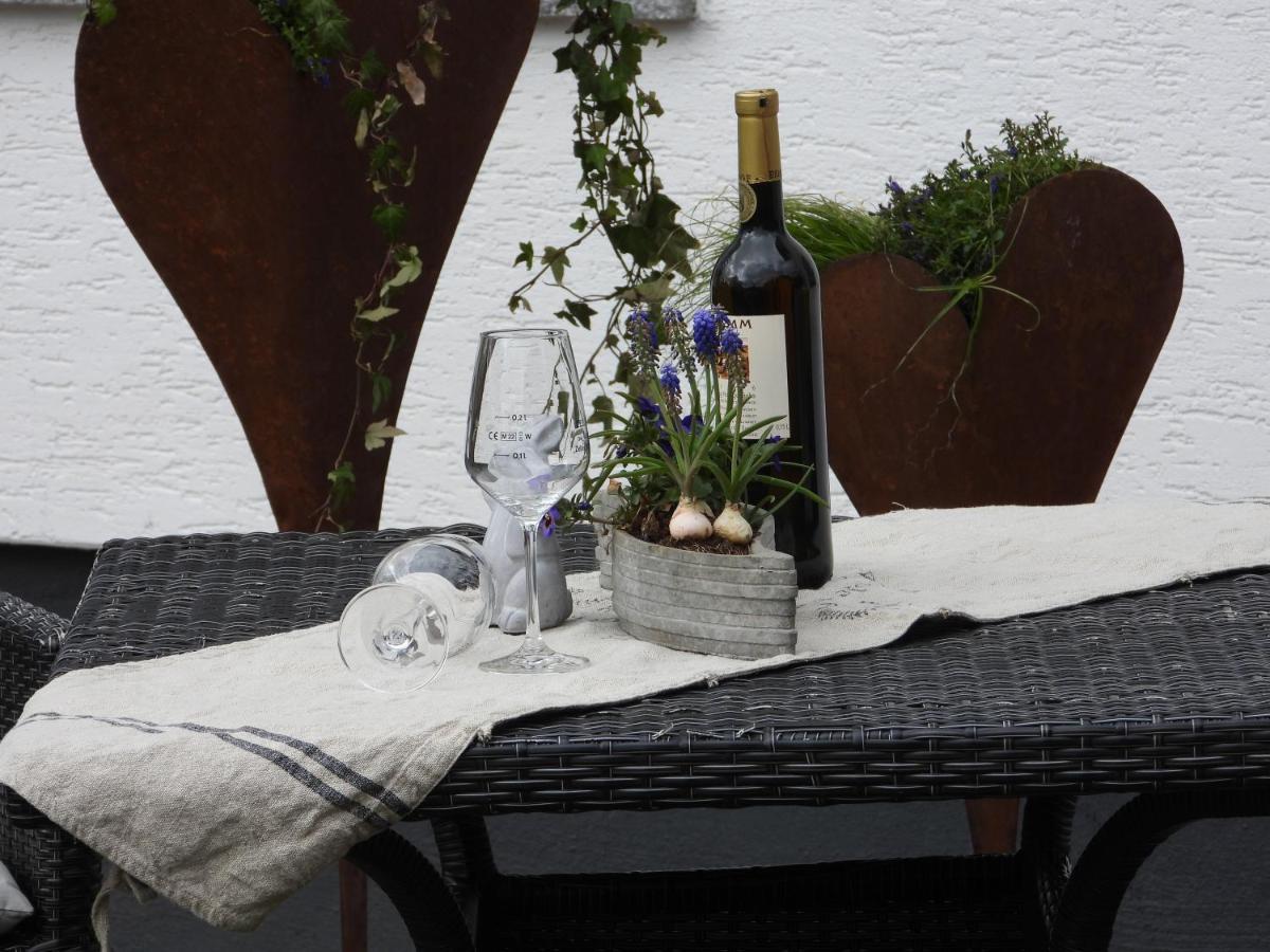 Ferienwohnung "Off Born" Familie Bremm Zell an der Mosel Exterior foto